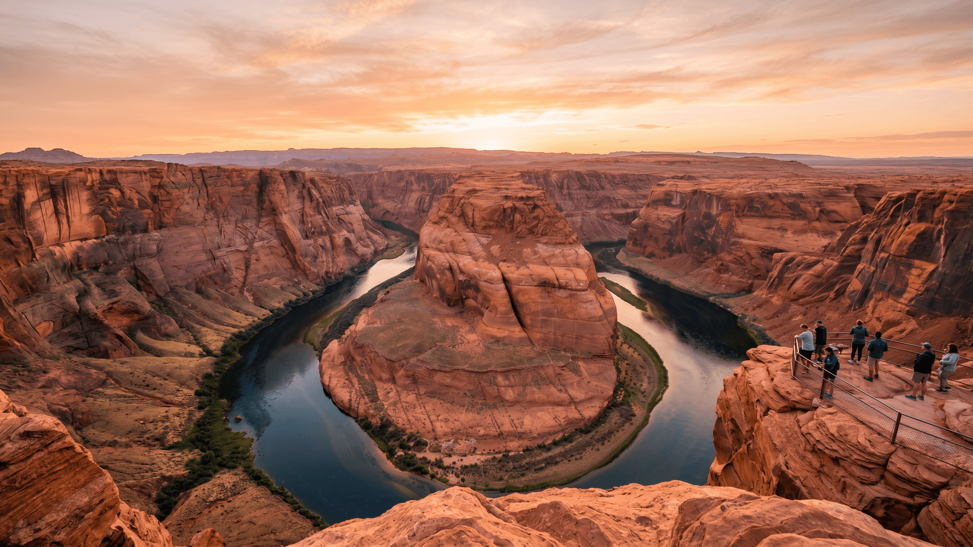 Horseshoe Bend cityscape